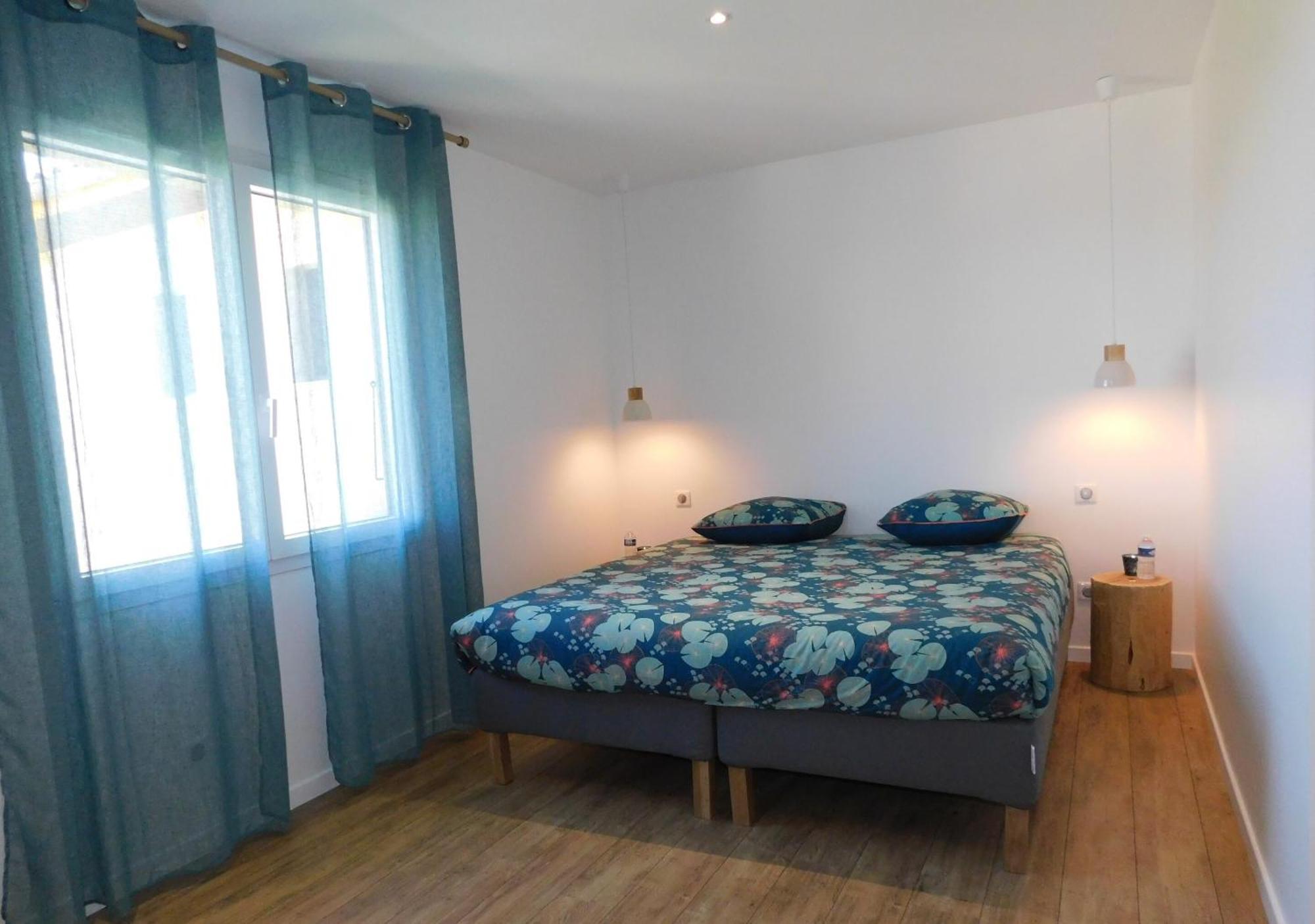 La Maison De Paul & Margaux Chateauneuf-de-Galaure Habitación foto